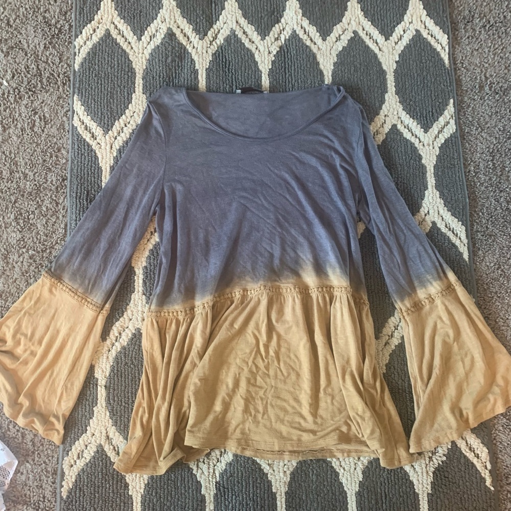 Flowy ombré blouse